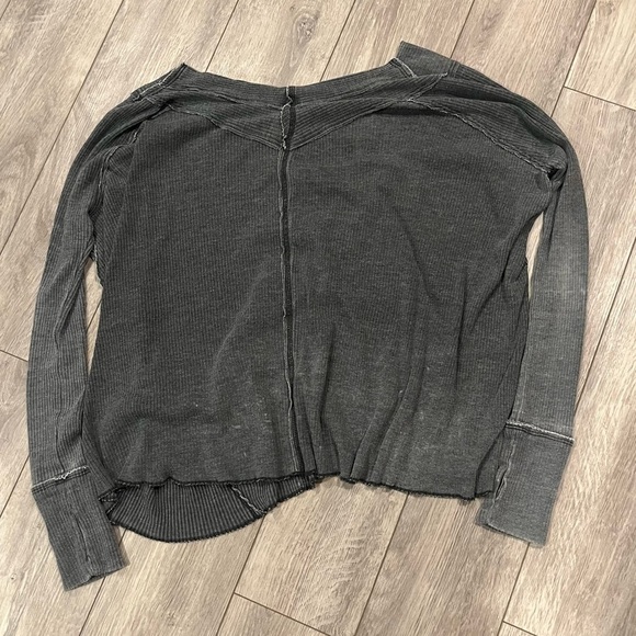 Free People Oversized Gray Long Sleeve - Picture 5 of 6